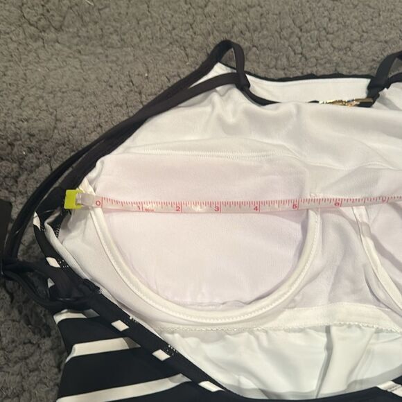 Lauren Ralph Lauren Halter Top Striped One Piece Swimsuit Size 8 Black & White - Picture 9 of 10